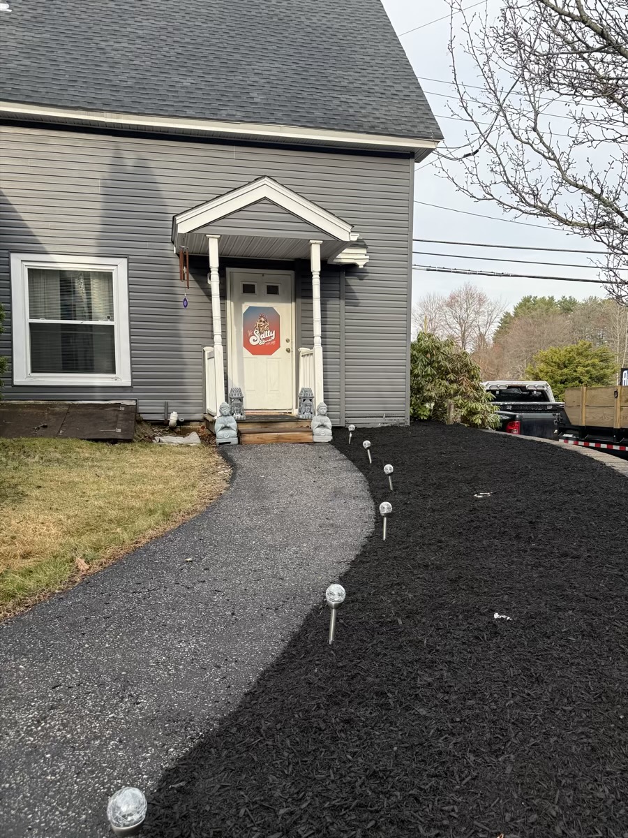 D&D Landscaping mulch and grading project