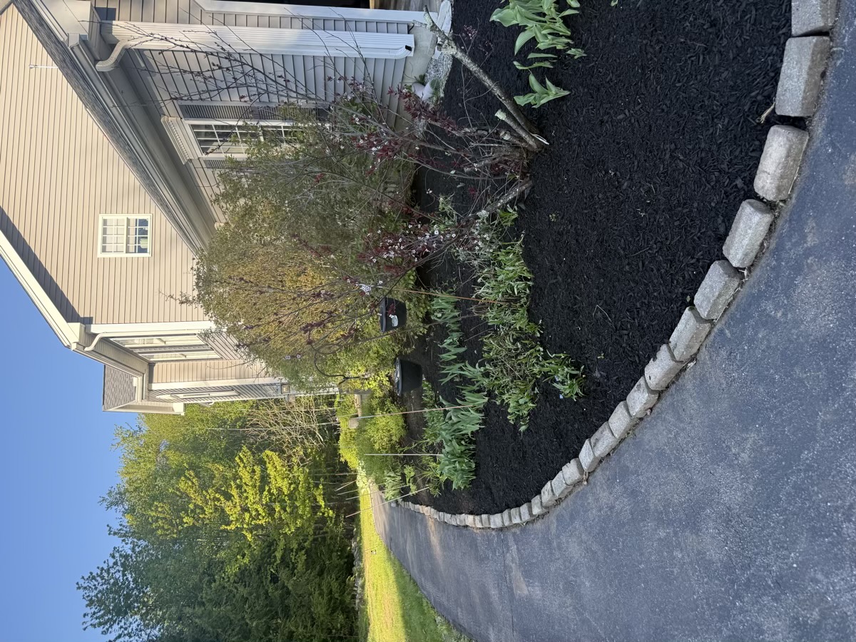 D&D Landscaping mulch and grading project